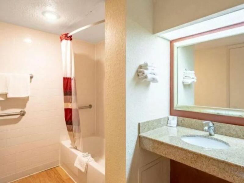 Econo Lodge Palm Harbor - Clearwater Exterior foto