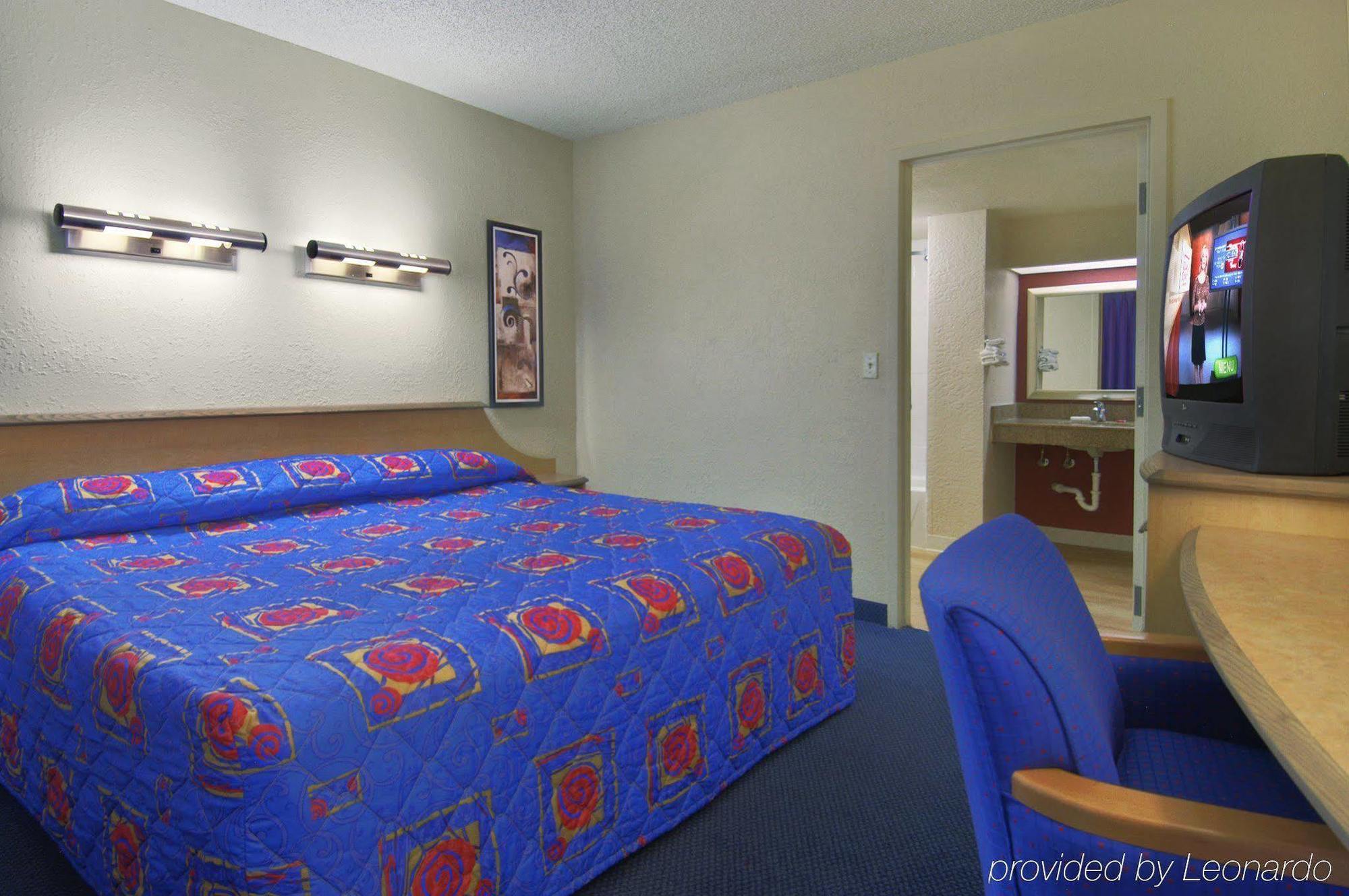 Econo Lodge Palm Harbor - Clearwater Exterior foto